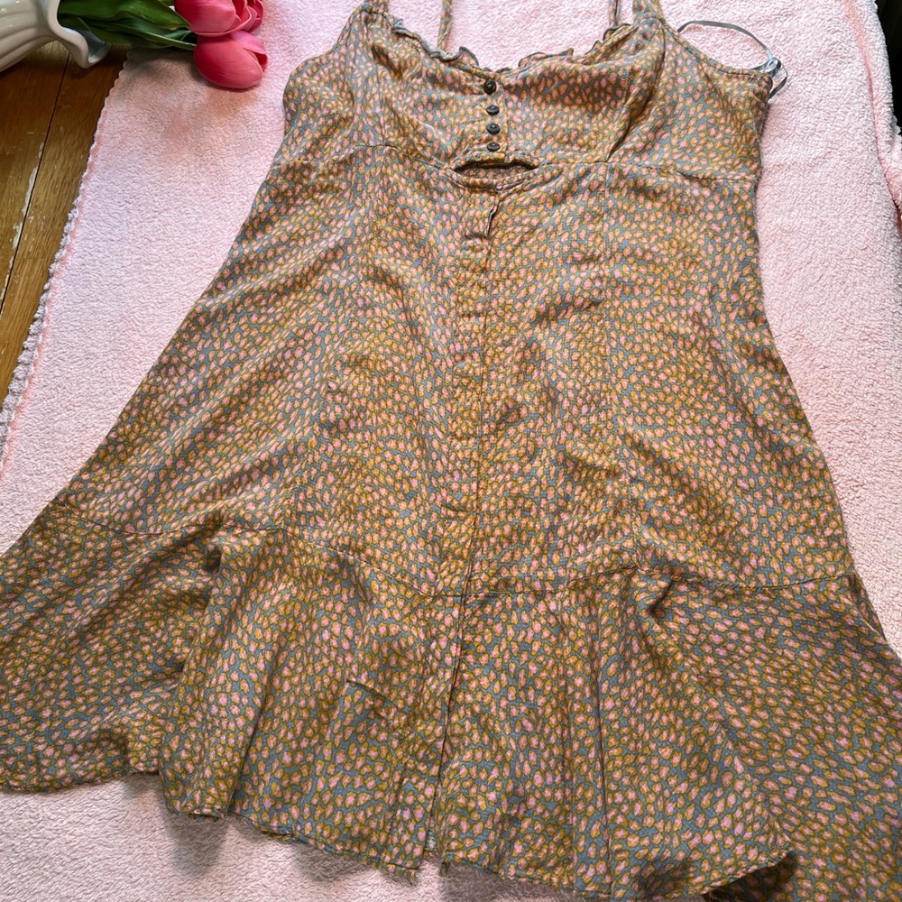 Free People Tan Sleeveless Buttoned Peplum Camisole